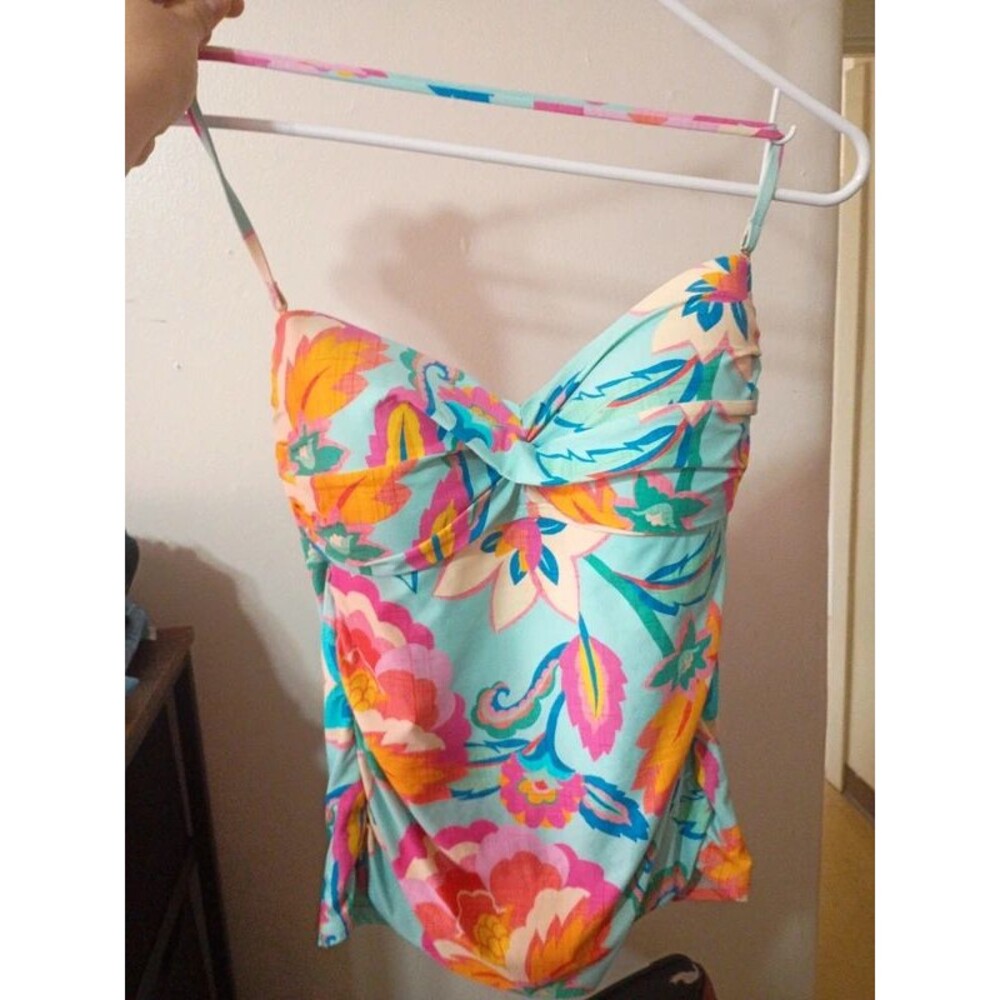 Swim top